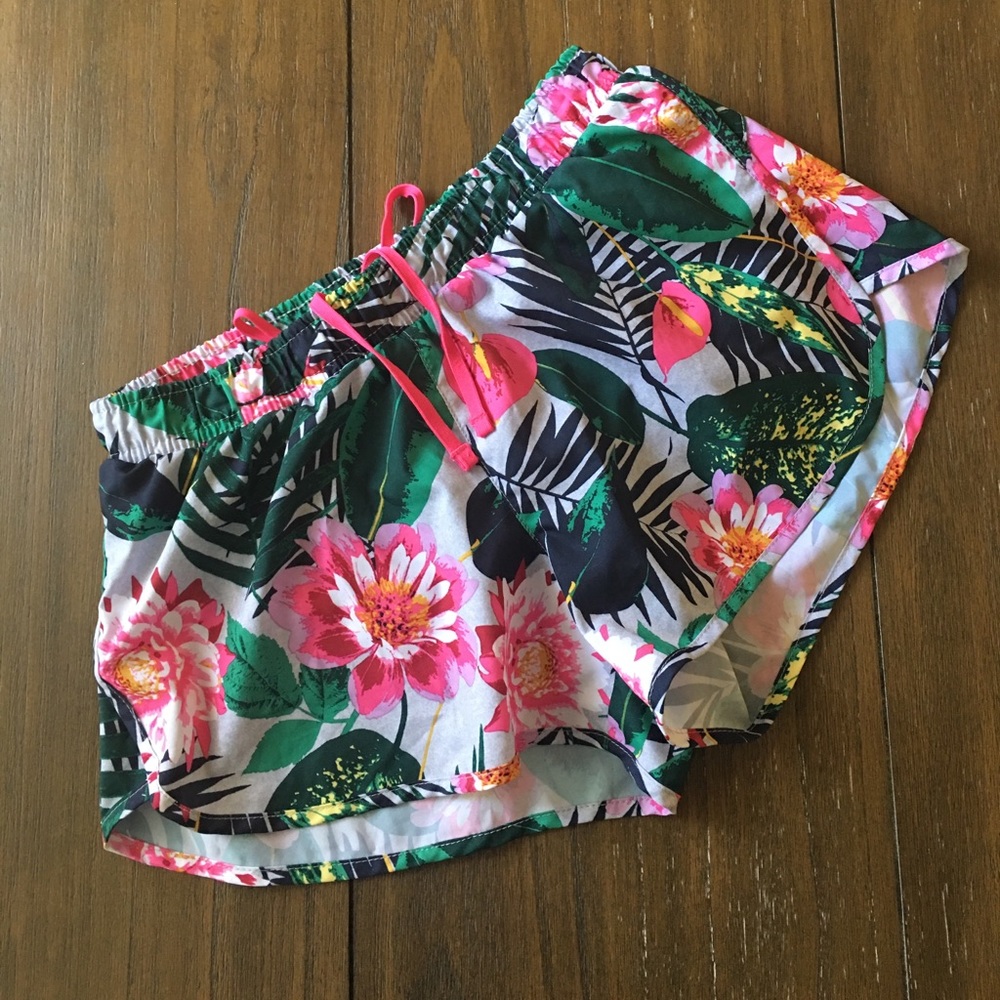 Old Navy Active XS Palm Shorts